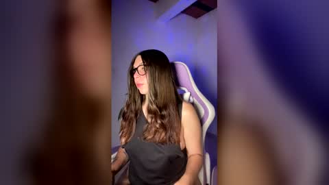 Snapshot of nicolepeachx chatting on 19, 4, 2026 Nicol independent model online show from 19, 4, 2026