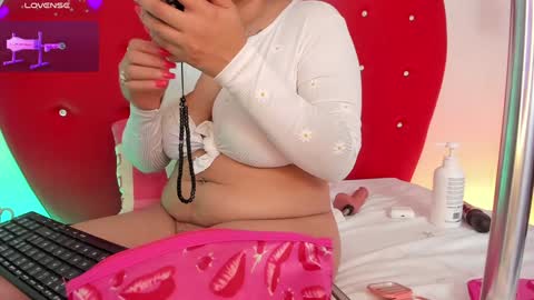 nicolette online show from 27, 1, 2025