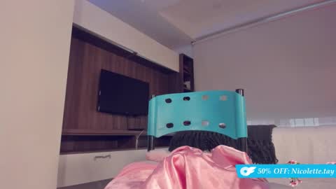 Snapshot of nicolette_tay chatting on 8, 1, 2026 Nicol online show from 8, 1, 2026