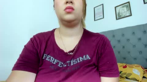 Snapshot of nicolewind_ chatting on 6, 7, 2026 ELIZABETH online show from 6, 7, 2026