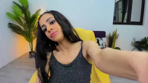 Snapshot of nicolle_lexxy chatting on 19, 4, 2026 Nicole online show from 19, 4, 2026