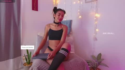 Snapshot of nicolle_swt chatting on 7, 6, 2026 Nicolle online show from 7, 6, 2026