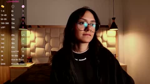 Nicoll  online show from 25, 2, 2026