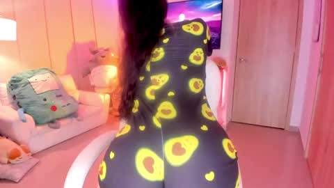 Snapshot of nicollemeyer chatting on 5, 2, 2025 Nicolle  Go to Visit   online show from 5, 2, 2025