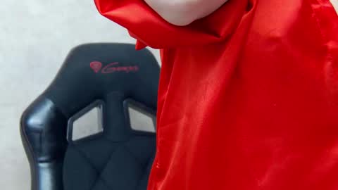 Nicolle online show from 25, 2, 2025