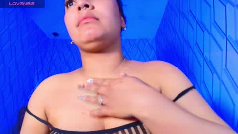 Snapshot of nicolletaylorq chatting on 13, 11, 2025 Nicolle Miley online show from 13, 11, 2025