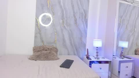 Snapshot of nicolvegaa chatting on 25, 4, 2026 Nico online show from 25, 4, 2026