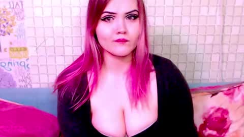 Snapshot of night_shine chatting on 1, 3, 2025 night_shine online show from 1, 3, 2025