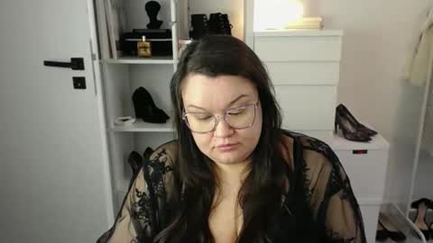 Holly online show from 31, 3, 2026