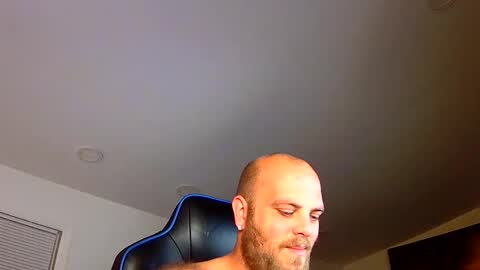 Snapshot of nightlifecouple chatting on 2, 10, 2025 nightlifecouple online show from 2, 10, 2025