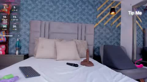 NiiaMoore online show from 29, 9, 2025