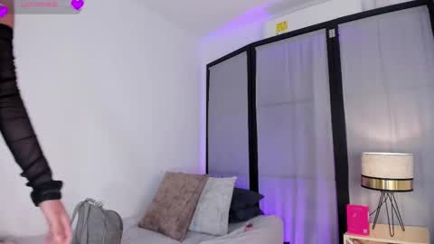 Snapshot of niicole_steele chatting on 17, 1, 2026 Niicole online show from 17, 1, 2026