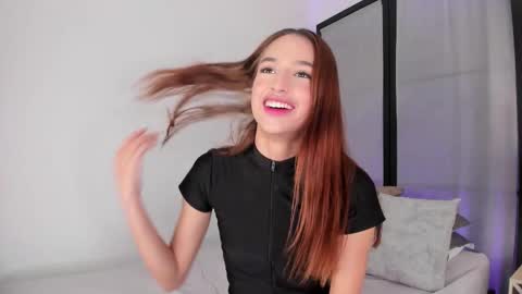 Snapshot of niicole_steele chatting on 28, 2, 2026 Niicole online show from 28, 2, 2026