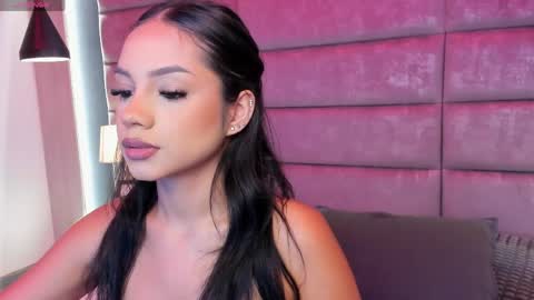 Nicole online show from 13, 4, 2026