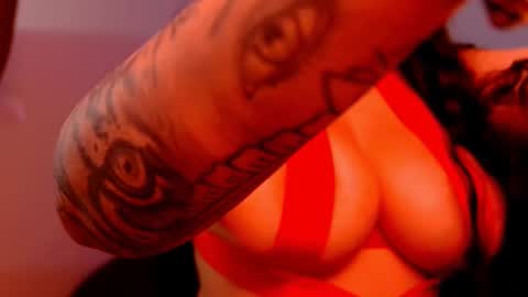 Niinarosee online show from 19, 3, 2026