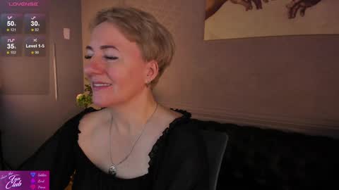 Snapshot of nika_smit chatting on 8, 12, 2024 Nika online show from 8, 12, 2024