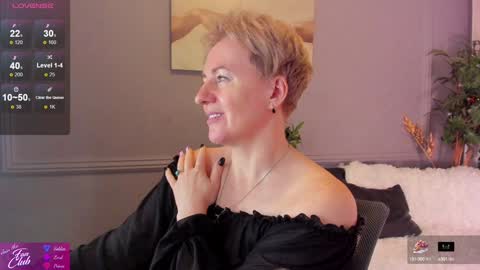 Snapshot of nika_smit chatting on 4, 1, 2025 Nika online show from 4, 1, 2025