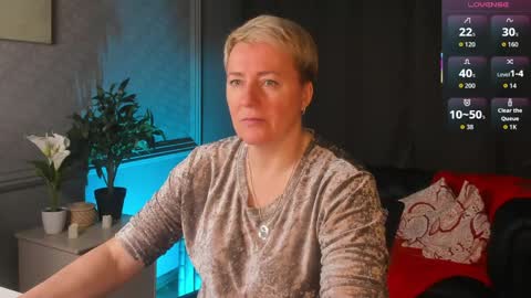 Snapshot of nika_smit chatting on 4, 4, 2026 Nika online show from 4, 4, 2026