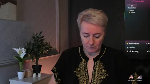 Snapshot of nika_smit chatting on 11, 4, 2026 Nika online show from 11, 4, 2026