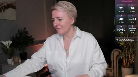 Snapshot of nika_smit chatting on 24, 4, 2026 Nika online show from 24, 4, 2026