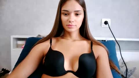 Snapshot of nika_verona1 chatting on 28, 3, 2026 Nika online show from 28, 3, 2026