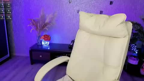 Snapshot of nikastill_ chatting on 3, 7, 2026 NikaStill online show from 3, 7, 2026