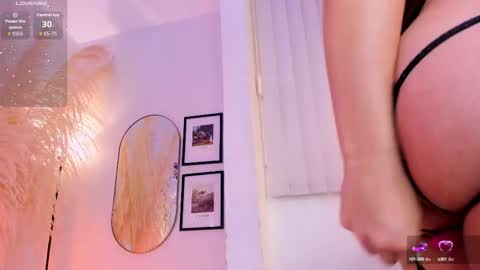 NIKA online show from 12, 10, 2025