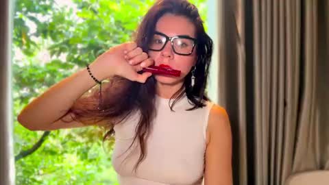 Snapshot of nikavenus chatting on 24, 6, 2026 Nika online show from 24, 6, 2026