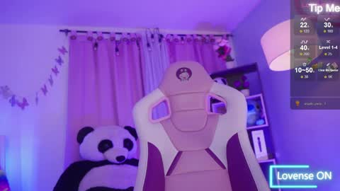 Snapshot of nikerly_hot chatting on 28, 4, 2026 NIKERLY online show from 28, 4, 2026