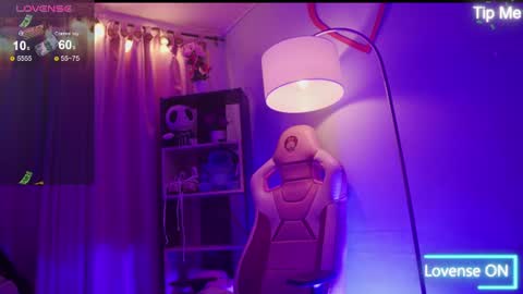 Snapshot of nikerly_hot chatting on 12, 6, 2026 NIKERLY online show from 12, 6, 2026
