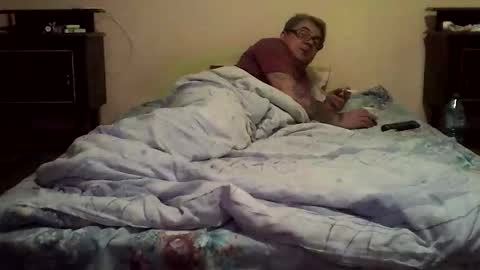 nikibutt19701970 online show from 17, 11, 2025