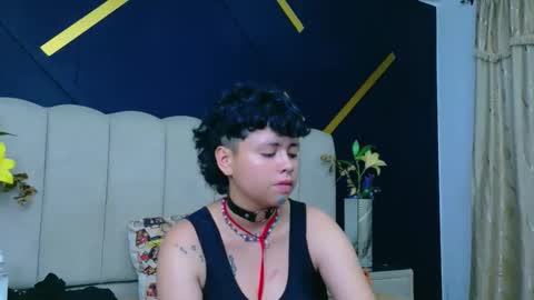 Snapshot of nikievanz chatting on 28, 4, 2026 Nikievanz online show from 28, 4, 2026