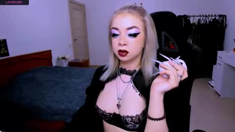 Snapshot of nikigoddesss chatting on 6, 4, 2026 nikigoddesss online show from 6, 4, 2026
