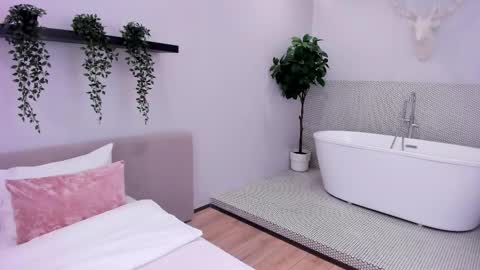 Snapshot of nikkabush chatting on 3, 11, 2025 Nikka online show from 3, 11, 2025