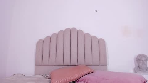 Snapshot of nikki_angel_ chatting on 28, 1, 2025 NIkki Angel online show from 28, 1, 2025