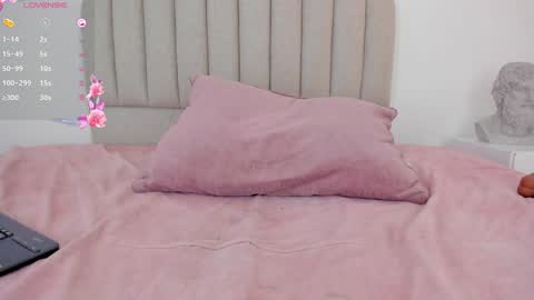 Snapshot of nikki_angel_ chatting on 9, 2, 2025 NIkki Angel online show from 9, 2, 2025
