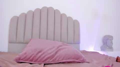 Snapshot of nikki_angel_ chatting on 18, 2, 2025 NIkki Angel online show from 18, 2, 2025