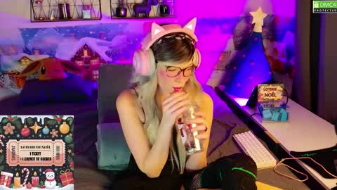 Kitty Chatte online show from 17, 12, 2025