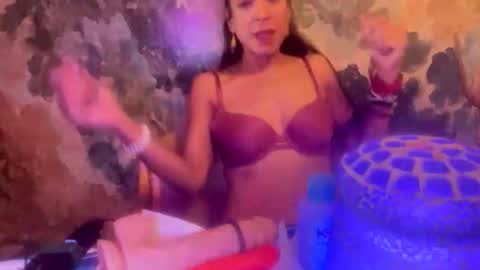 Snapshot of nikkipoon chatting on 25, 4, 2026 nikkipoon online show from 25, 4, 2026