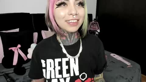 Nikki Ramone   online show from 11, 2, 2025