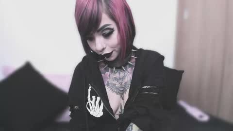 Nikki Ramone   online show from 12, 9, 2025