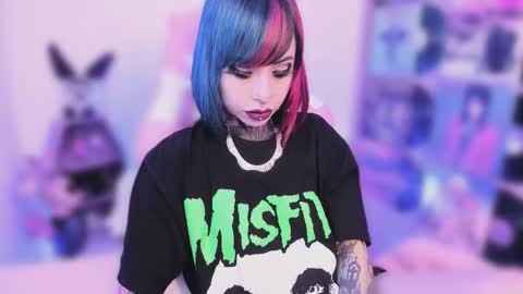 Nikki Ramone   online show from 6, 11, 2025