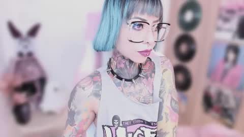 Snapshot of nikkiramone chatting on 10, 3, 2026 Nikki Ramone online show from 10, 3, 2026