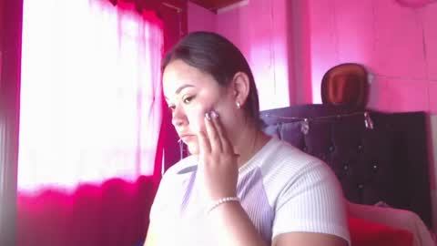 Snapshot of nikkirous_ chatting on 28, 4, 2026 Nikkirous online show from 28, 4, 2026
