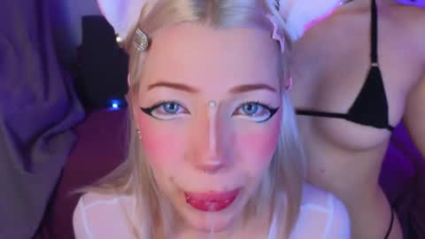 Snapshot of nikkisilk chatting on 11, 5, 2026 Stassy Krissy Aria Lina online show from 11, 5, 2026