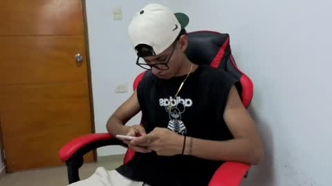 niklaus_wolf online show from 23, 3, 2026