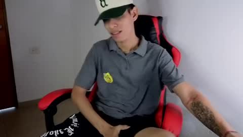 niklaus_wolf online show from 13, 4, 2026