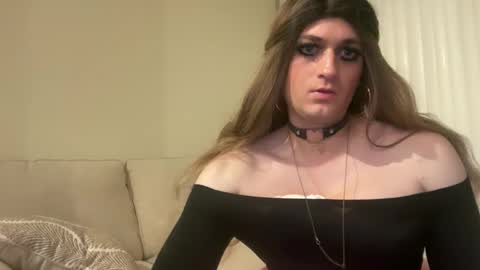 Snapshot of niko_12356 chatting on 11, 11, 2025 Nichole online show from 11, 11, 2025