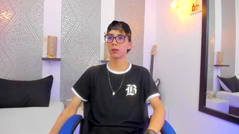    online show from 2, 1, 2025