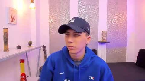    online show from 17, 11, 2025